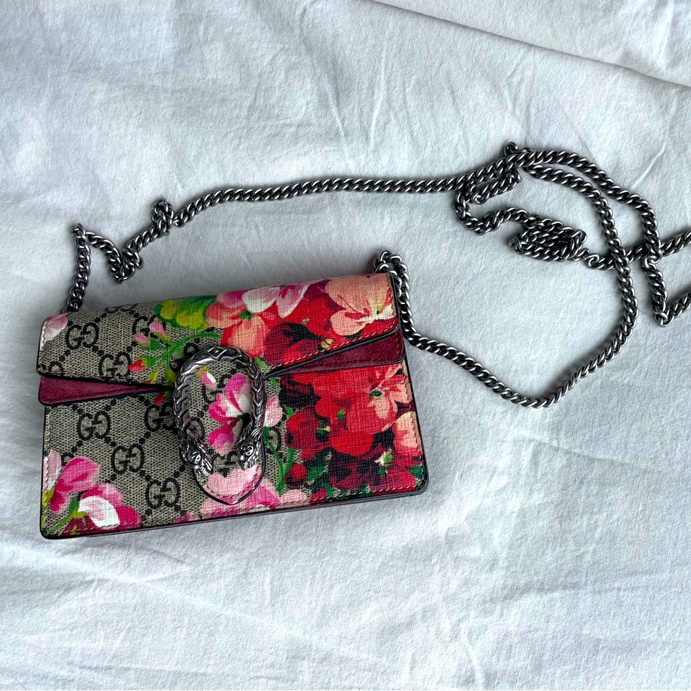 Gucci mini dionysus bag